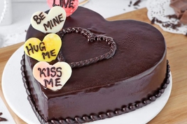 Hug Day Special Chocolate Cake