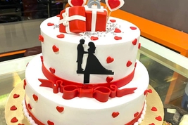 3 Storey Anniversary Cake 4