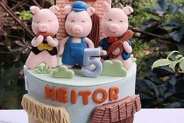 Piglet Fondant Cake