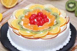 fruit toppings cake