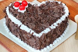 heart-touching black forest cake